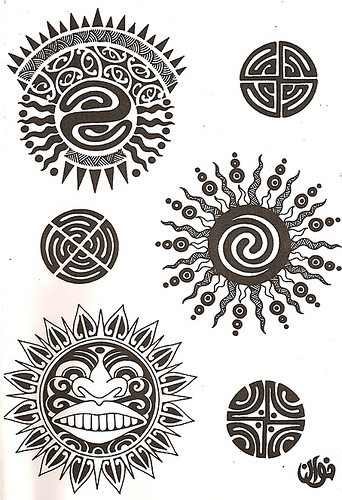 thumbs-maori-tattoo--o-o-tattoodonkey.com